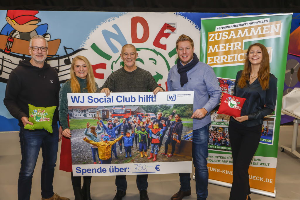 Wirtschaftsjunioren Dortmund Kreis Unna Hamm und der Social Club spenden an die Stiftung Kinderglück 